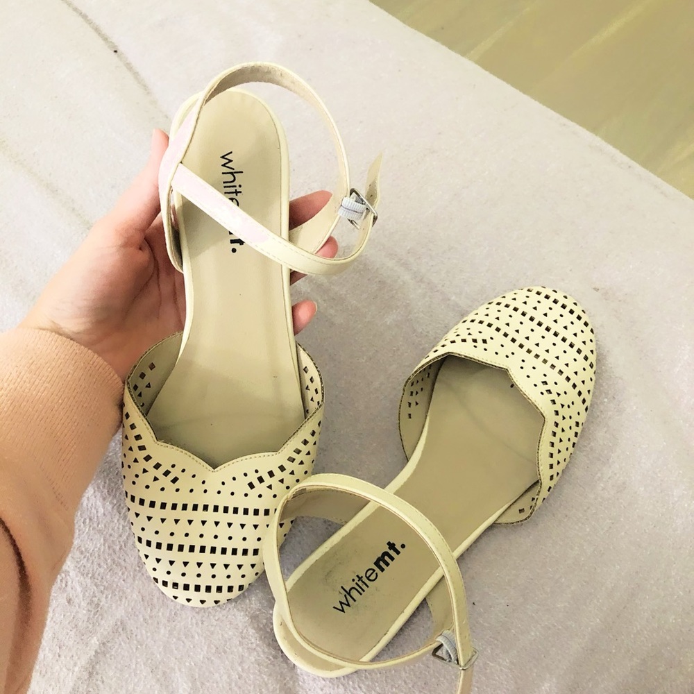 Sandals - Picture 3 of 3